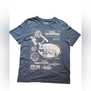 Star Trek U.S.S Enterprise Tshirt Size Medium
